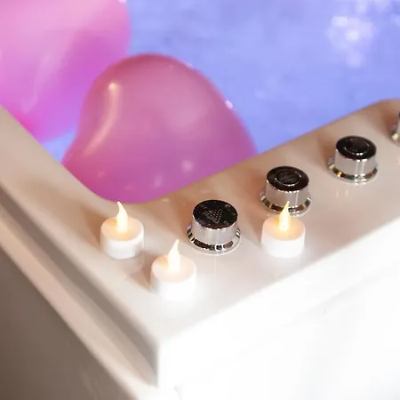 Nid D'amour Romantique 코르베일에쏘네
